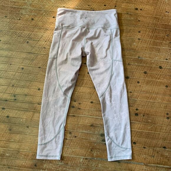 Zyia Pink & gray digital granite marbled light & tight 8-10 leggings - Picture 3 of 6